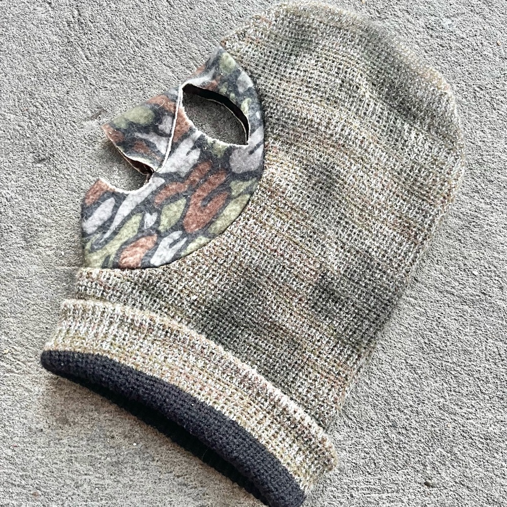 Unbranded Men's Multicolor Knit Balaclava Beanie with Camouflage Face Panel